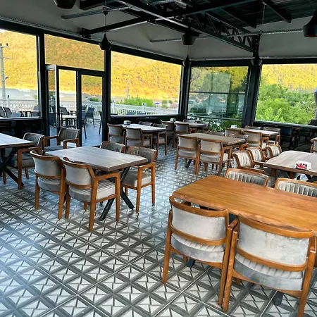 Mithat Hotel